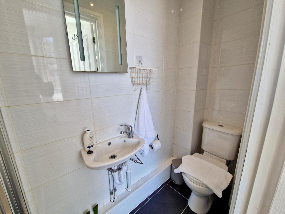 City Centre Serviced House: Private Rooms with Ensuite & Parking Coventry Exterior photo